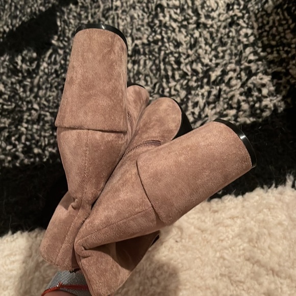Fashion Nova brown booties size 9 - Picture 8 of 8